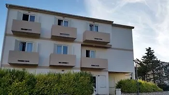 Anaandita 3*